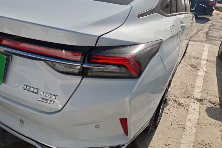 Used Dongfeng Aeolus Yixuan MAX 2023 1.5T Super-Powered Dad Edition
