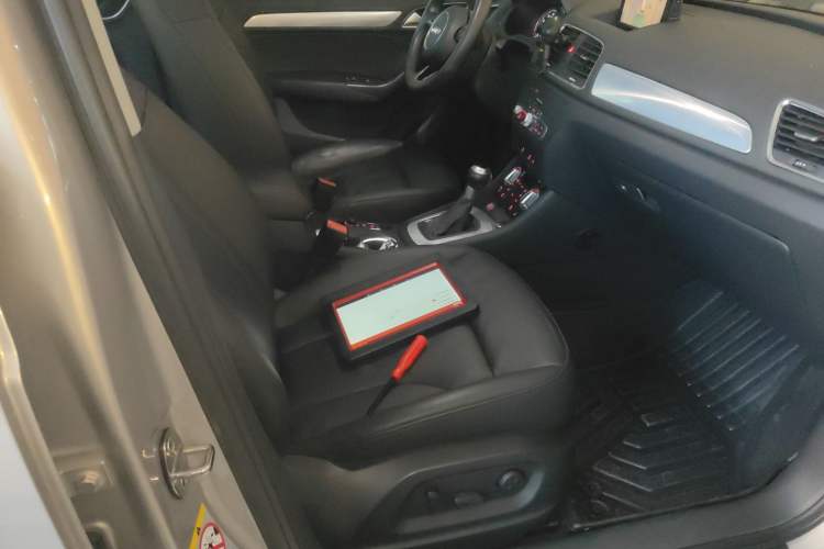 Used Audi Q3 2015 35 TFSI Comfort Model