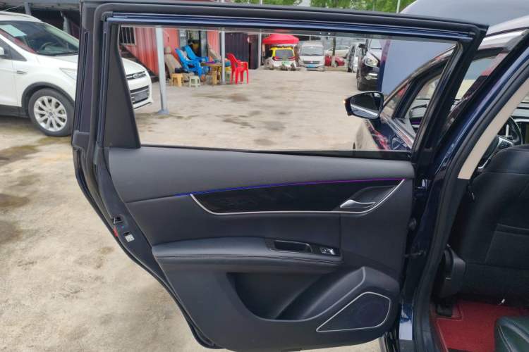 Used BYD Song MAX 2018 1.5T Automatic Smart Connect Luxury 6-Seater