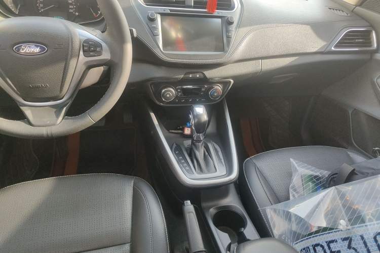 Used Ford Escort 2017 Happiness Edition 1.5L Automatic Fashion Version
