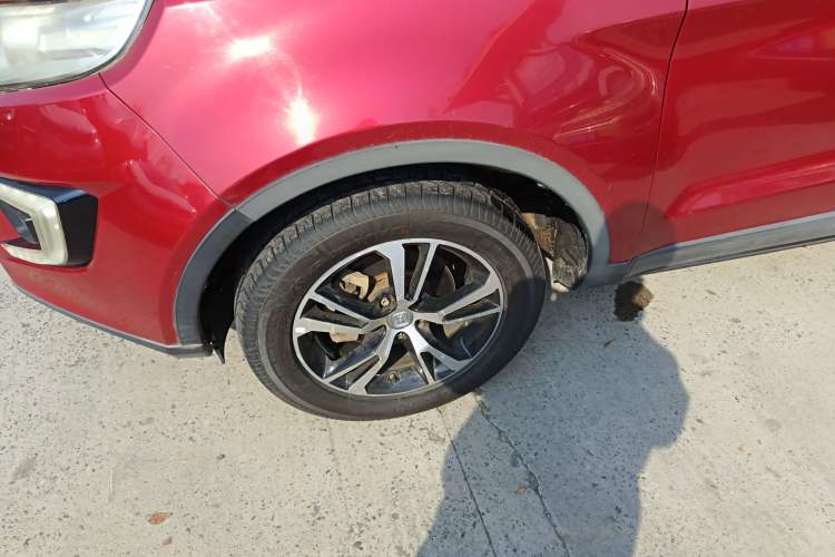 Used JMC Yusheng S330 2016 1.5L GTDi Automatic Two-Wheel Drive Fashion Edition
