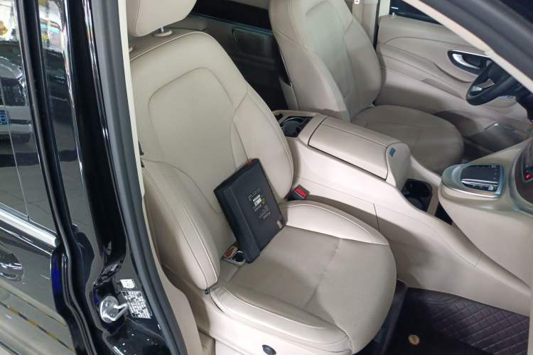 Used Mercedes-Benz V-Class 2021 V 260 Prestige Edition