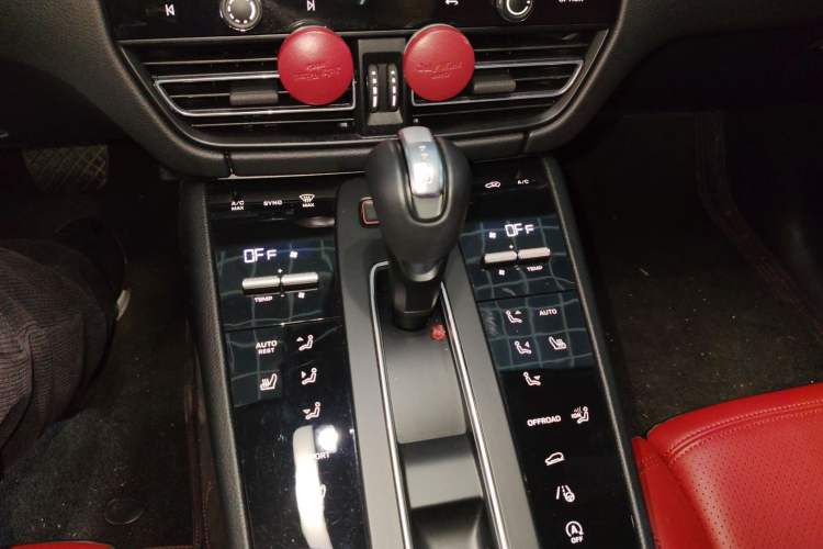 Used Porsche Macan 2024 Macan 2.0T
