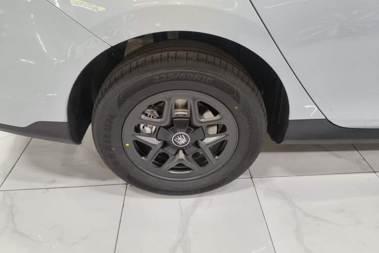 Used BYD Qin PLUS 2025 DM-i Smart Drive 55KM Leading Model
