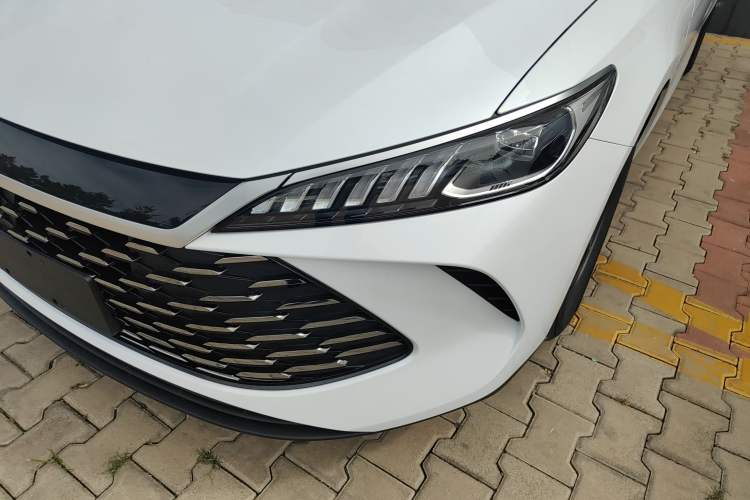 Used BYD Qin PLUS 2025 DM-i Smart Drive 55KM Leading Model