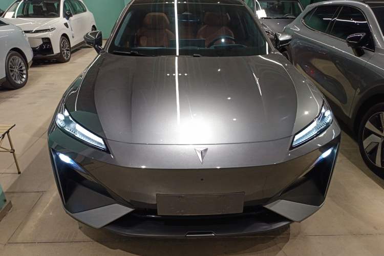 Used  S07 2023 200Max Range-Extended Version
