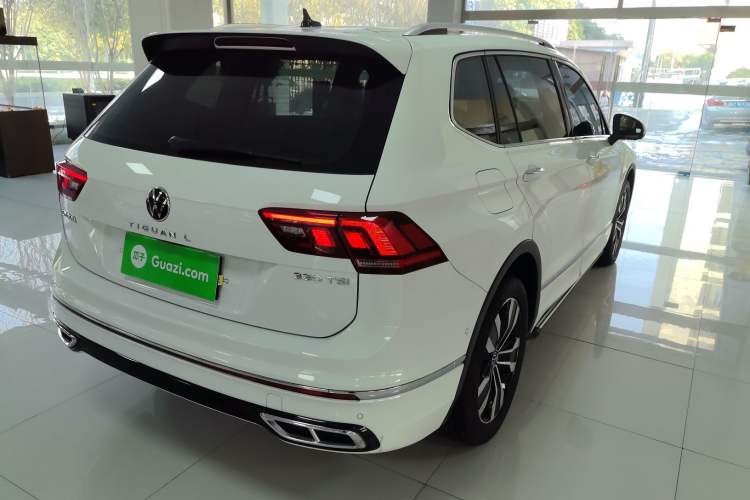 Used Volkswagen Tiguan L 2024 Outstanding Model 330TSI Automatic Two-Wheel Drive R-Line Dragon Glory Edition
