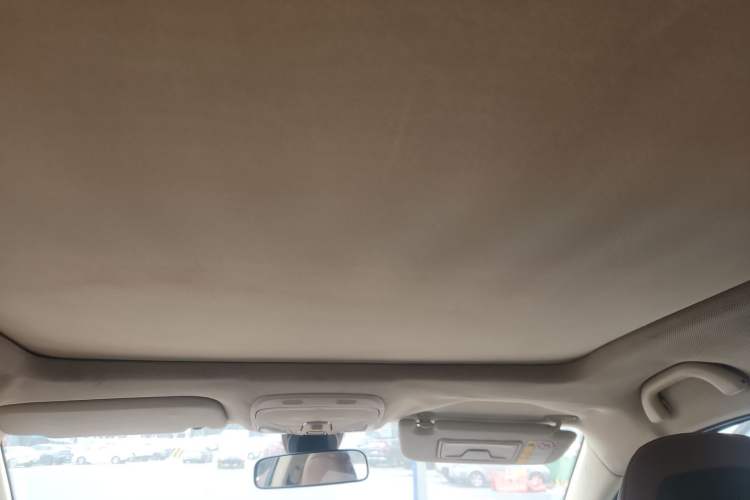 Used Soueast DX7 2015 1.5T Manual Luxury Model
