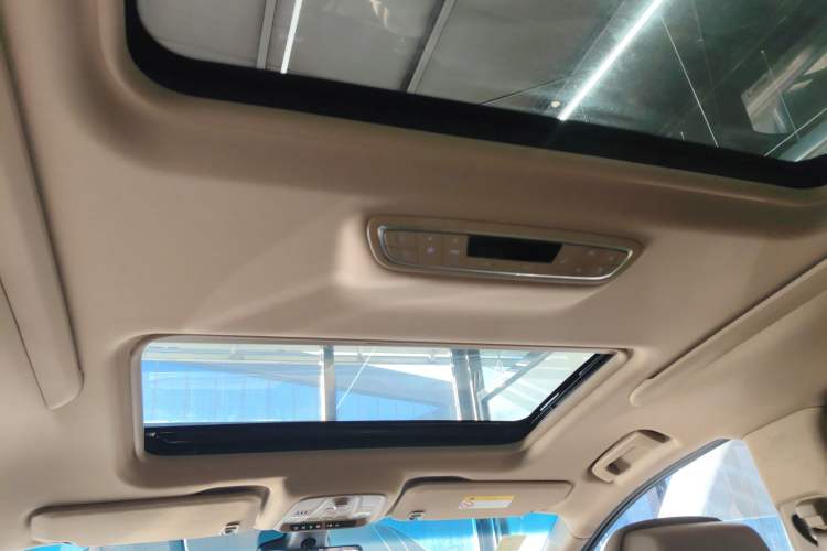 Used Buick GL8 2021 ES Land Cruiser 653T Flagship Model
