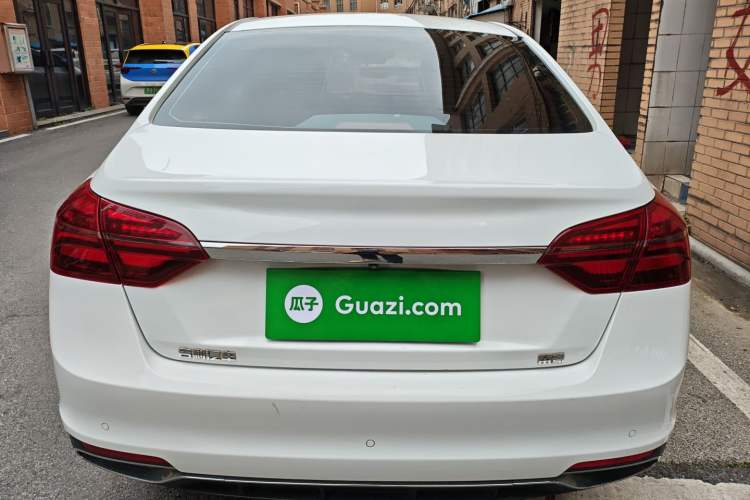 Used Geely Auto Emgrand 2019 Leading Edition 1.5L Manual Upgraded Connectivity Model China VI Standard
