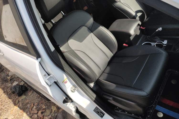 Used Haval M6 2017 1.5T Automatic Two-Wheel Drive Elite Model
