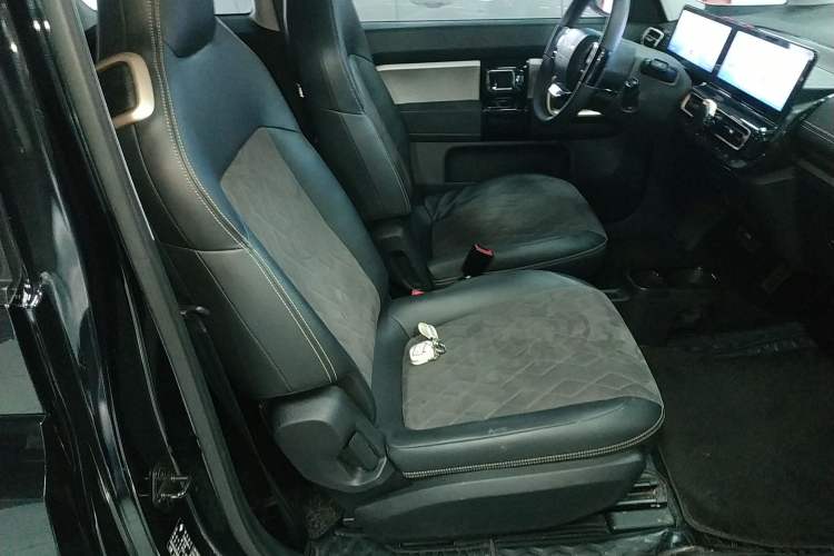 Used Baojun KiWi EV 2023 Smart Luxury Edition Ternary Lithium
