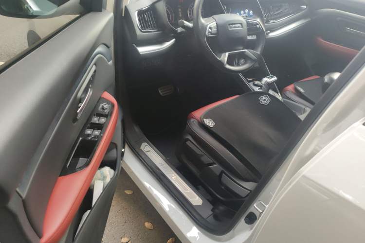 Used Haval H2s 2017 Blue Label 1.5T Dual-Clutch Luxury Model
