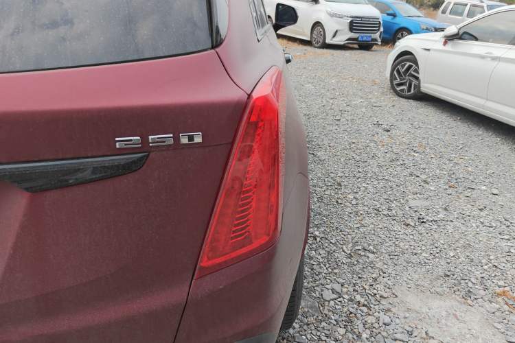 Used Cadillac XT5 2018 25T Luxury Model
