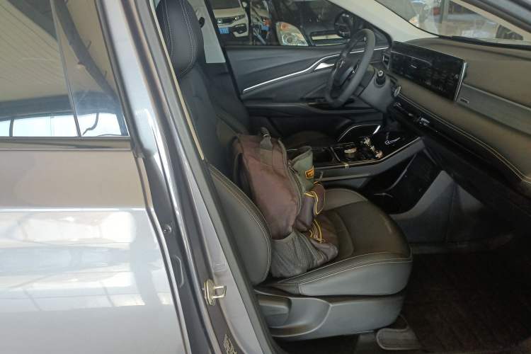 Used NETA U 2023 NETA U-Ⅱ Challenge Edition 400 U Show - Lithium-Ion Battery
