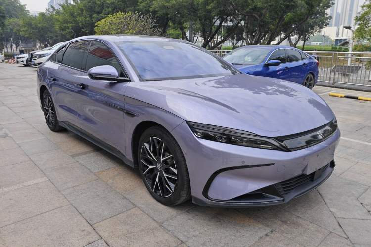 Used BYD Han 2024 EV Glory Edition 610 km All-Wheel Drive "Tian Shen Zhi Jia" Intelligent Driving Model