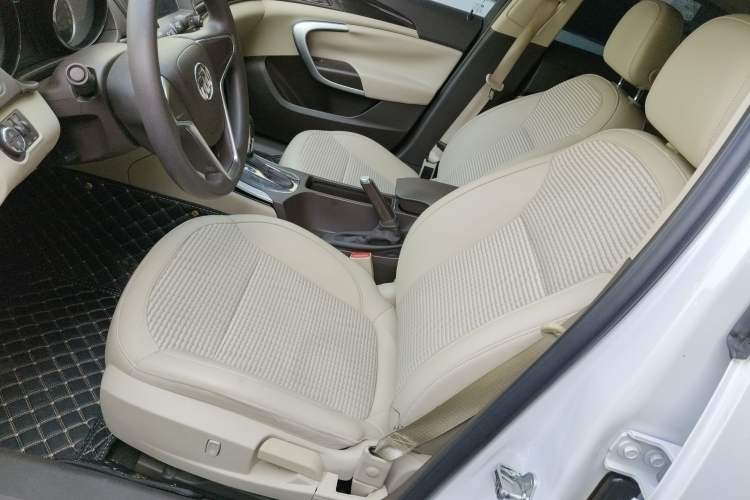 Used Buick Regal 2015 2.0L Leading Fashion Edition
