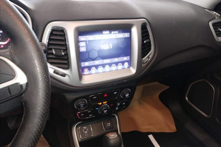 Used Jeep Compass 2019 220T Automatic Enjoyment Version