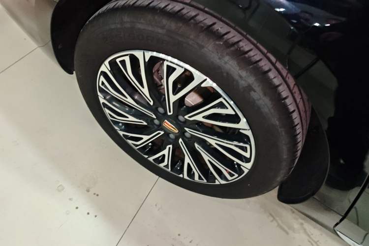 Used Hongqi H5 2024 2.0T Automatic Smart Connect Flagship Edition
