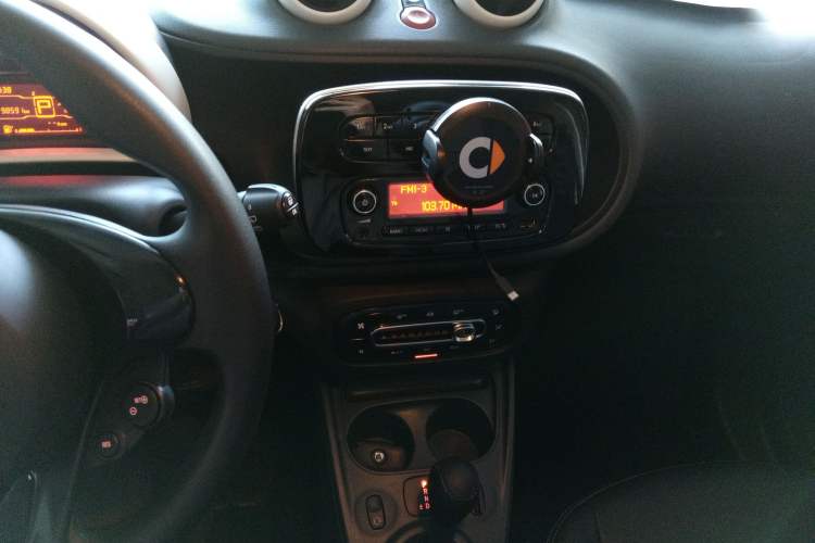 Used  forfour 2016 1.0L 52 kW Dynamic Edition
