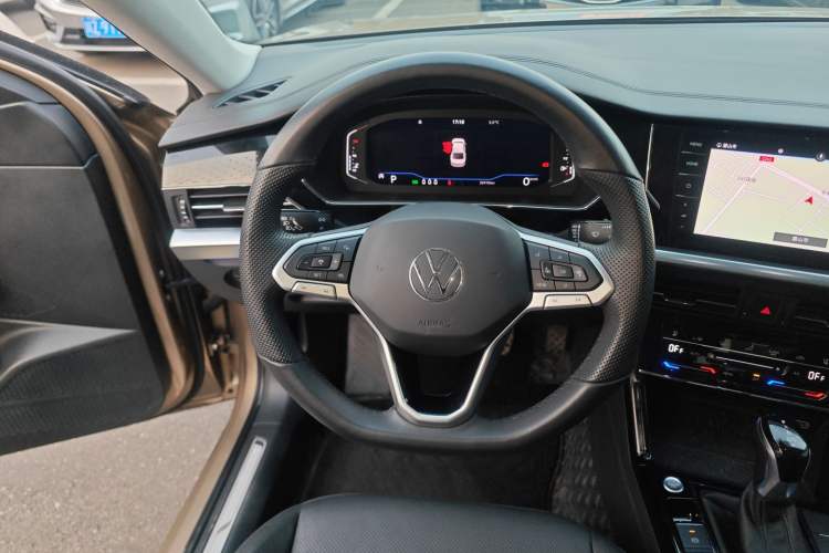 Used Volkswagen Passat 2022 330TSI Luxury Edition
