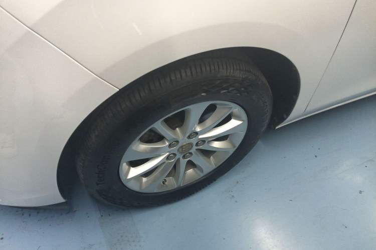 Used Buick GL8 2017 ES 28T Comfort Model China V Standard
