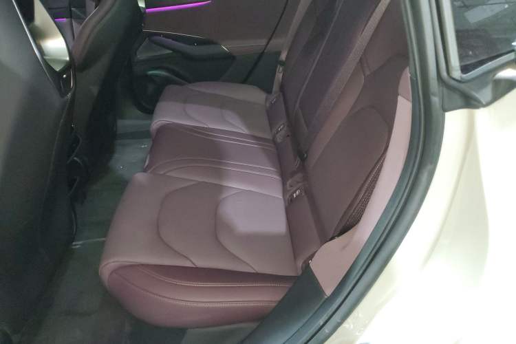 Used  SU7 2024 Four-Wheel Drive Ultra-Long Range Advanced Intelligent Driving Max Edition
