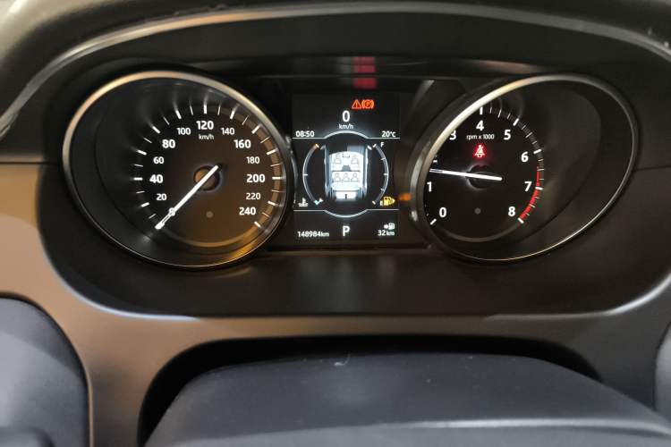 Used Land Rover Discovery Sport 2018 240 PS SE Version
