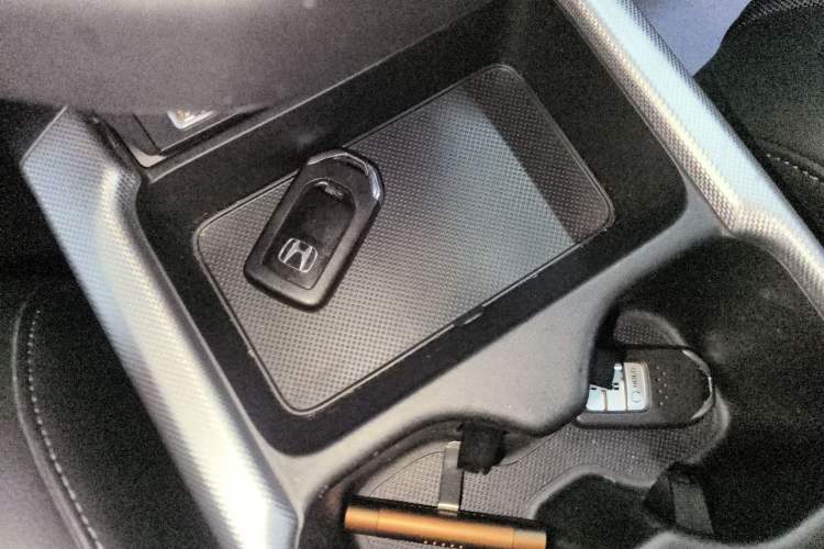 Used Honda CR-V 2021 Rui Hybrid 2.0L 2WD Pure Speed Edition
