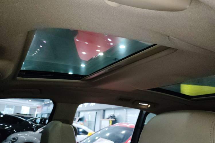 Used Buick GL8 2018 ES 28T Flagship Model China VI Standard
