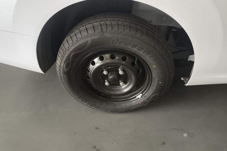 Used Wuling Hongguang New Energy 2024 All-Electric Model 300KM Practical Version
