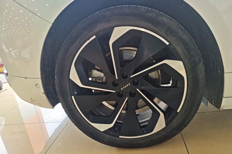 Used Zeekr 001 2021 Ultra-Long Range Single-Motor WE Edition
