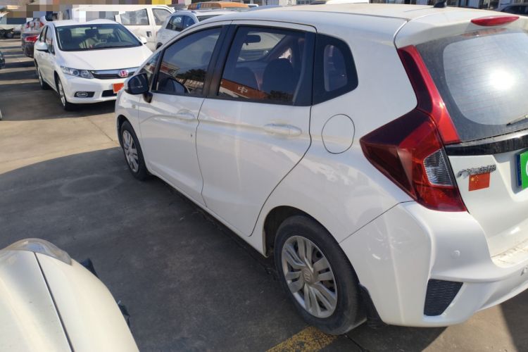 Used Honda Fit 2016 1.5L LXS CVT Comfort Sunroof Version

