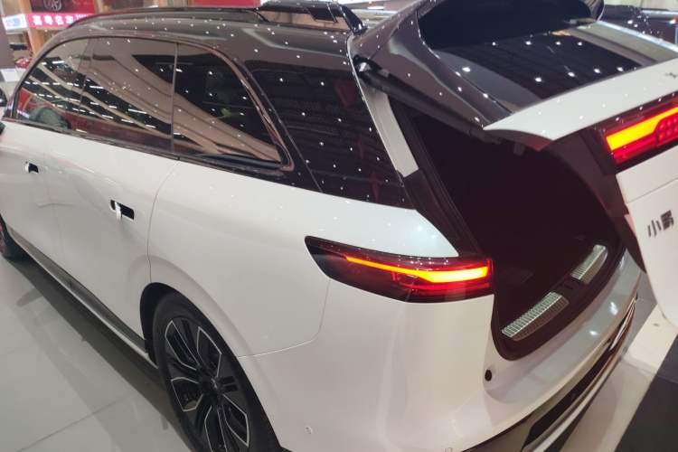 Used XPeng G9 2025 625 Long-Range Max
