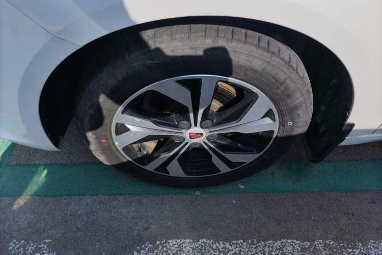 Used Roewe 360 2017 1.5L Manual Smart Screen Version
