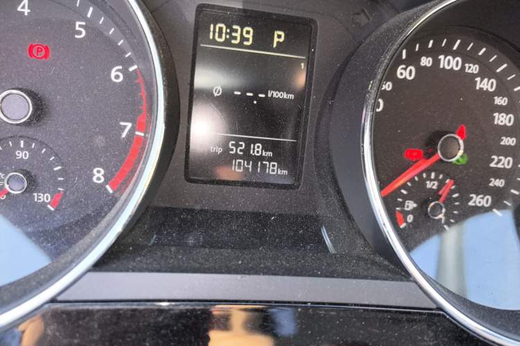 Used Volkswagen Sagitar 2015 230TSI Automatic Comfort Version