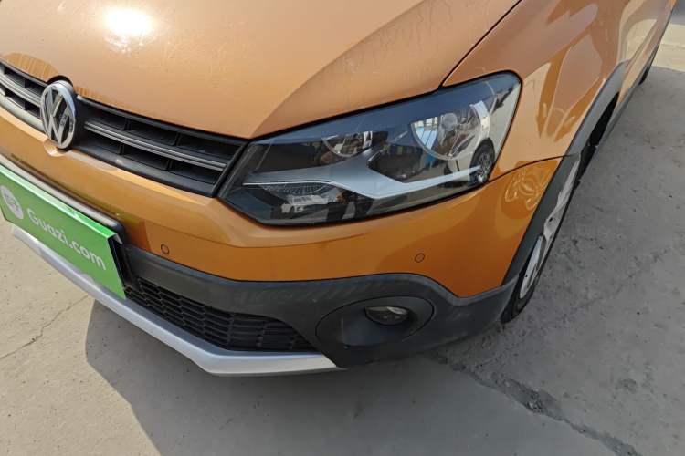 Used Volkswagen Polo 2016 1.6L Cross Polo Automatic