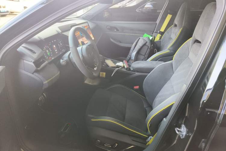 Used Lynk & Co 03 2023 03+ 2.0TD Automatic Yufeng Edition