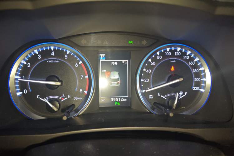 Used Toyota Highlander 2018 2.0T Four-Wheel Drive Prestige Version 7 Seats China V Emission Standard