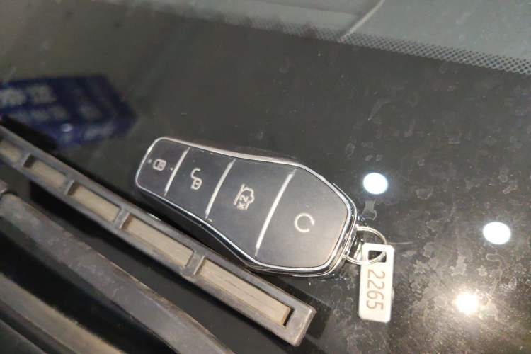 Used BYD Qin PLUS 2025 DM-i Smart Drive 55KM Leading Model
