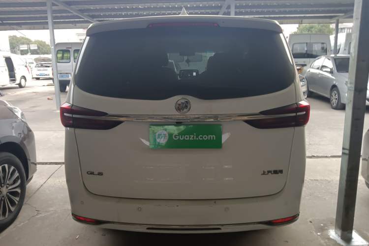 Used Buick GL8 2023 Facelifted Land Cruiser Executive Luxury Version