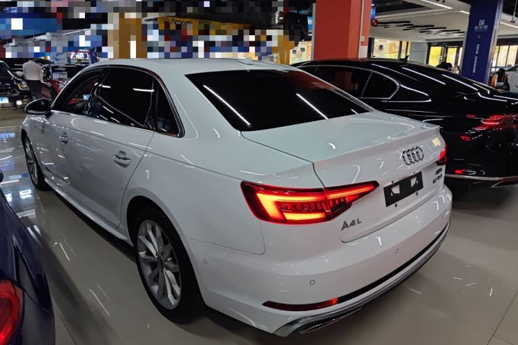 Used Audi A4L 2019 40 TFSI Fashion Edition China VI Emission Standard
