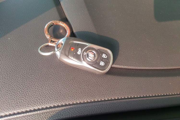 Used Buick GL8 2022 ES Landtrek 653T Comfort Edition
