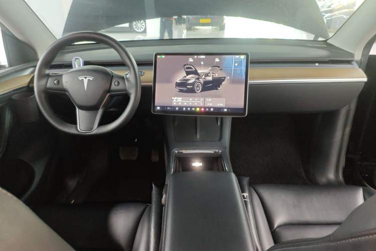 Used Tesla Model Y 2022 Rear-Wheel-Drive Version
