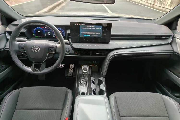 Used Toyota Camry 2024 Dual-Motor 2.0HS Sport Edition
