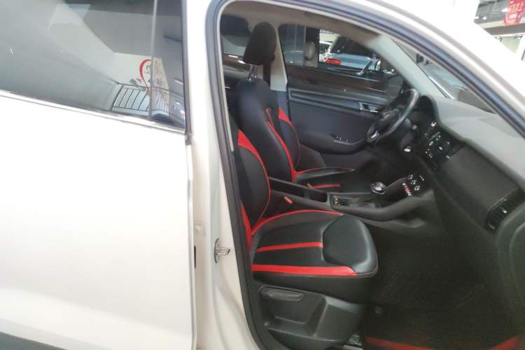 Used Skoda Kodiaq 2019 Restyled TSI330 5-Seater Two-Wheel Drive Standard Version China VI
