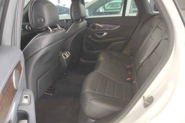 Used Mercedes-Benz GLC 2019 GLC 260 L 4MATIC Dynamic Model
