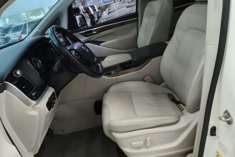 Used GAC Trumpchi M8 2018 320T Luxury Edition
