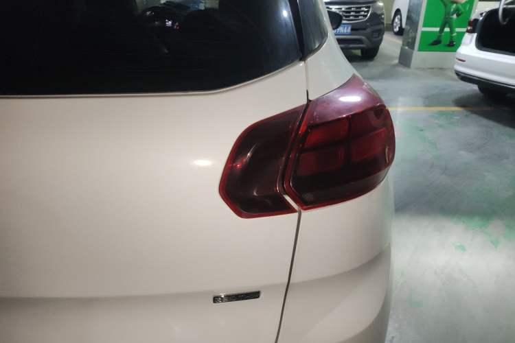 Used Citroen C3-XR 2019 230THP DCT ORIGINS Centennial Deluxe Edition
