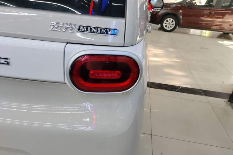 Used Wuling Hongguang MINIEV 2024 3rd Generation 215km Youth Edition
